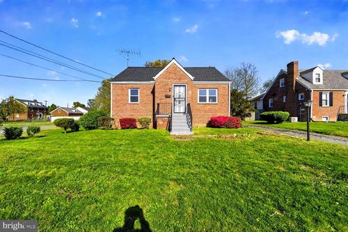 2708 West Ave, DISTRICT HEIGHTS, MD, 20747-2742 | Card Image