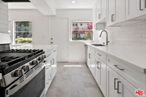unit-2-3635 Kalsman Dr, Los Angeles, CA, 90016-4442 | Card Image