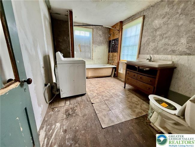 5519 Lower Mud Run Rd, House other with 4 bedrooms, 1 bathrooms and null parking in EASTON PA | Image 9