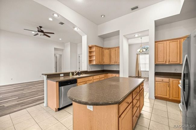 1125 W Beagle Run Loop, House other with 3 bedrooms, 2 bathrooms and 4 parking in Hernando FL | Image 25
