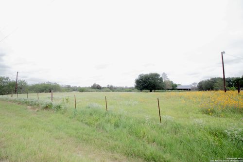 115 Santa Gertrudis Dr, Sutherland Springs, TX, 78161-9707 | Card Image