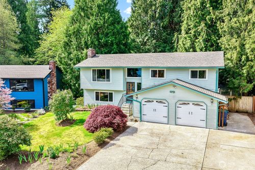 20530 11th Dr Se, Bothell, WA, 98012-7720 | Card Image