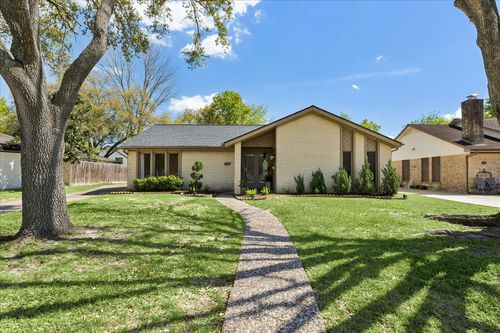 1018 El Dorado Blvd, Houston, TX, 77062-4017 | Card Image