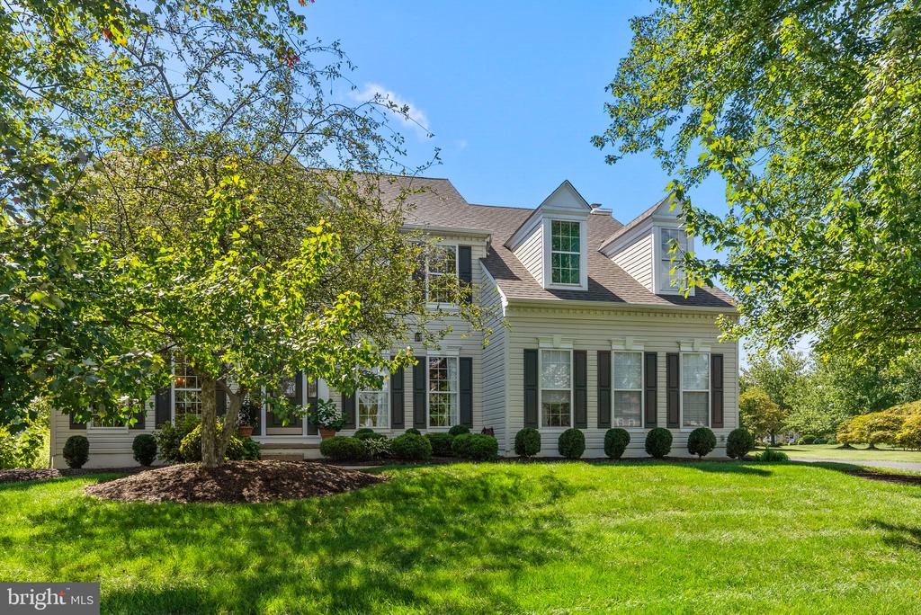 Melissa Dr, Yardley, PA 19067