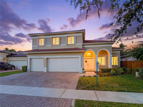2002 Ne 39th Ter, Homestead, FL, 33033-5114 | Card Image