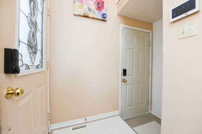 20 Saddletree Trail, House other with 2 bedrooms, 1 bathrooms and 5 parking in Brampton ON | Image 23