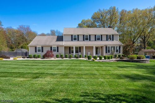 60 Kinnan Way, Basking Ridge, NJ, 07920-1831 | Card Image