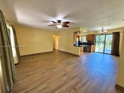 1124 Ne 7th St, Hallandale Beach, FL, 33009-8510 | Card Image