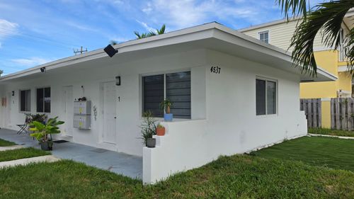 1-4537 Poinciana St, Lauderdale By The Sea, FL, 33308-3561 | Card Image