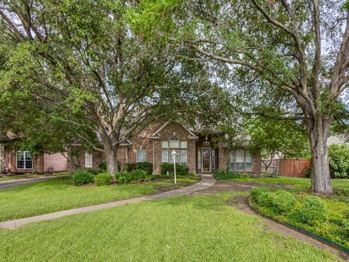602 Huntington Ct, McKinney, TX, 75071-3402 | Card Image