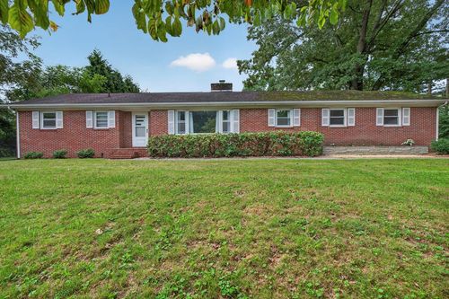 16019 Briarwood Ln, Abingdon, VA, 24210-1621 | Card Image