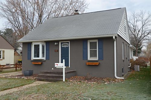 60 Grand Ave, Prairie Du Sac, WI, 53578-1536 | Card Image