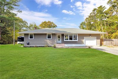 474 Middle Island Road, House other with 4 bedrooms, 3 bathrooms and null parking in Yaphank NY | Image 1