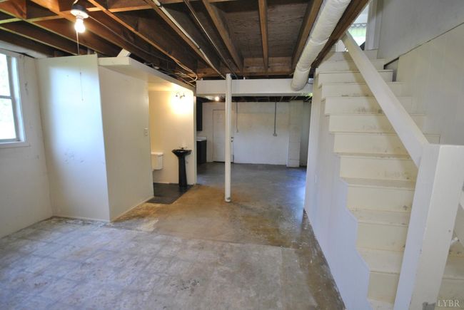 112 Half Moon Ln, House other with 3 bedrooms, 3 bathrooms and null parking in Rustburg VA | Image 31