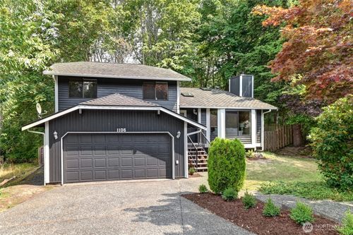 1106 S 23rd St, Renton, WA, 98055-4355 | Card Image