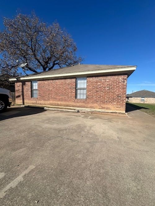 709 Willowood, Kingsland, TX, 78639-4140 | Card Image