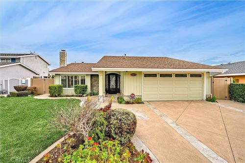 20052 Tranquil Ln, Huntington Beach, CA, 92646 | Card Image