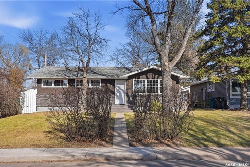 2 Hardy Cres, Saskatoon, SK, S7H3E7 | Card Image