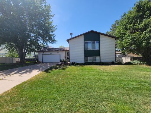 685 E 2400 N, North Ogden, UT, 84414-2864 | Card Image