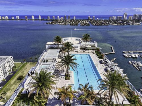609-220 Lake Shore Dr, Lake Park, FL, 33403-3584 | Card Image