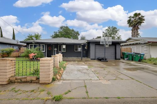 3132 4th St, Biggs, CA, 95917-9757 | Card Image