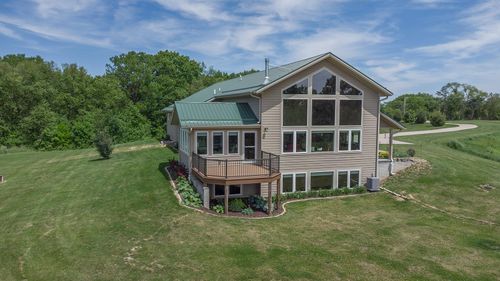 16168 Scenic Ridge Rd, Savanna, IL, 61074-8522 | Card Image