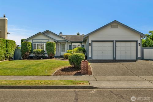 3050 Chelsea Ln, Enumclaw, WA, 98022-7471 | Card Image