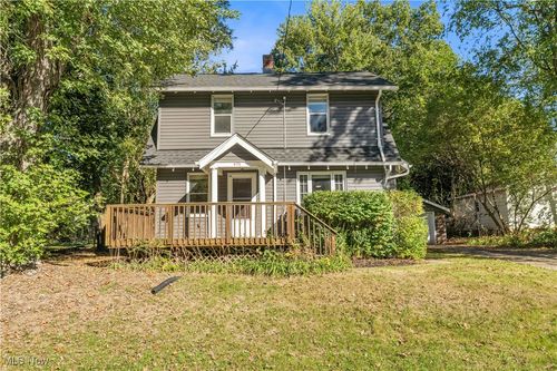 671 Springdale St, Akron, OH, 44310-2834 | Card Image