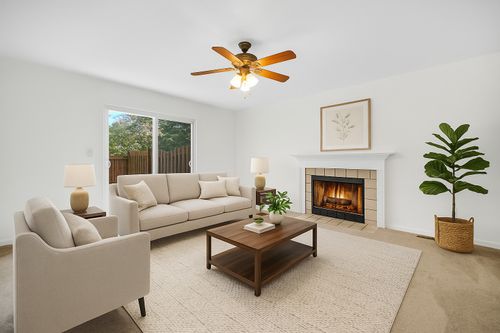 643 Bridgeport Ter, Lindenhurst, IL, 60046-7856 | Card Image