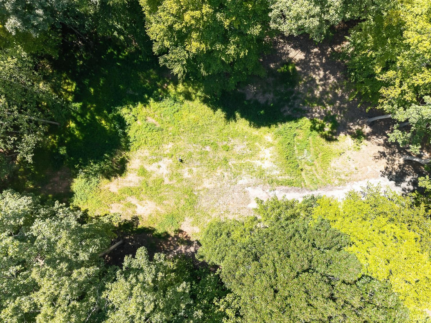 Land in Moneta 2
