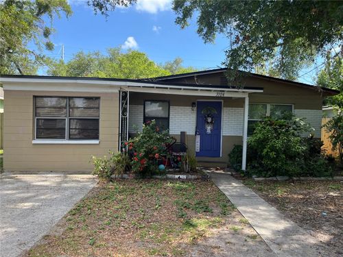 3104 E Chelsea St, Tampa, FL, 33610-6915 | Card Image