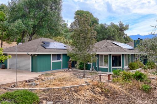 51648 Coyote Ridge Rd, Oakhurst, CA, 93644-9624 | Card Image