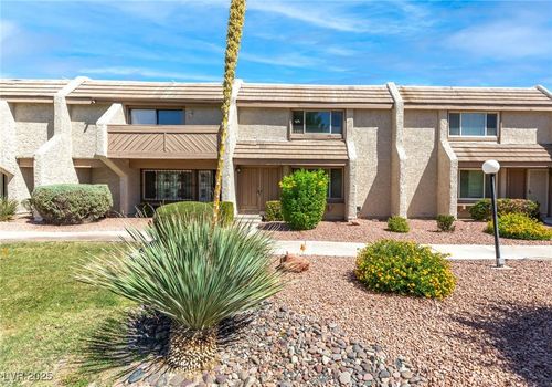 4543 Brighton Dr, Las Vegas, NV, 89121-5776 | Card Image