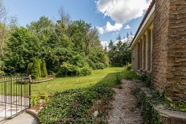 2087 Rumney Rd, House other with 3 bedrooms, 3 bathrooms and 6 parking in Midland ON | Image 30
