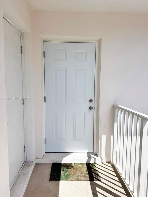 apt-d221-7426 Sw 82nd St, Miami, FL, 33143-7320 | Card Image