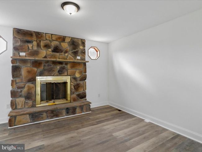 15 Zacharys Way, House other with 3 bedrooms, 2 bathrooms and null parking in GREAT CACAPON WV | Image 16
