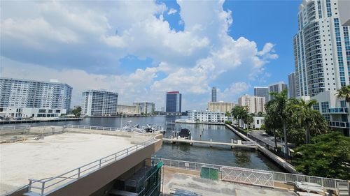 apt-2s-1965 S Ocean Dr, Hallandale Beach, FL, 33009-5915 | Card Image