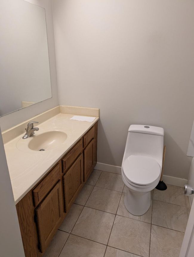 APT-8 - 2361 Bicentennial Ave, Condo with 2 bedrooms, 1 bathrooms and 1 parking in Crest Hill IL | Image 7