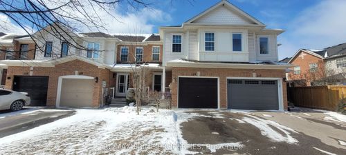 124 Glasgow Cres, Keswick, ON, L4P4B1 | Card Image