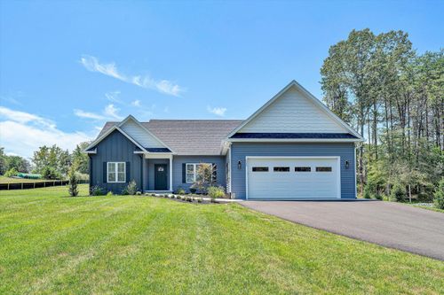 6340 Scruggs Rd, Moneta, VA, 24121-5349 | Card Image