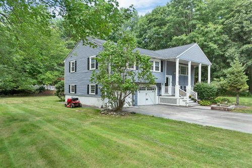 2 Forest St, Londonderry, NH, 03053-3719 | Card Image