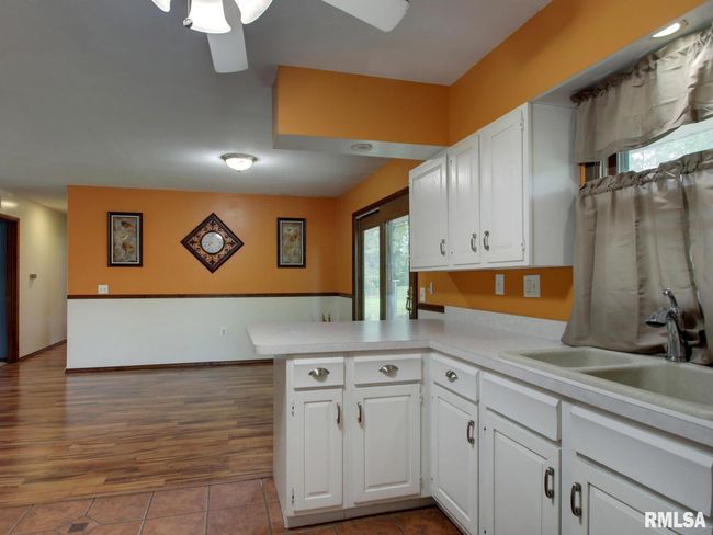 30049 Old Highway V, House other with 3 bedrooms, 2 bathrooms and null parking in La Grange MO | Image 11