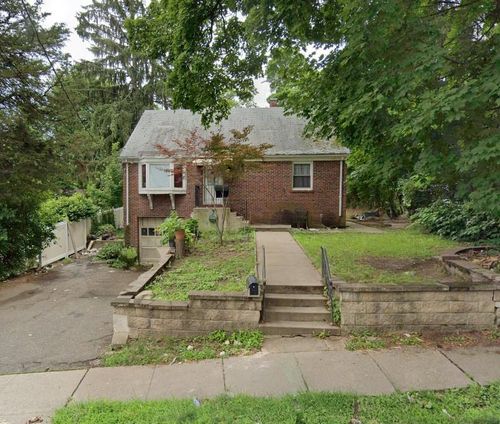 8 W Funston Ave, Spring Valley, NY, 10977-5501 | Card Image