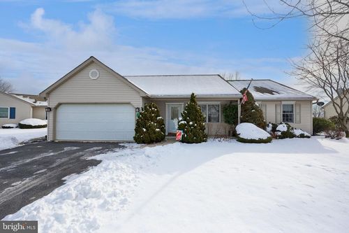 1 Thorndale Dr, MYERSTOWN, PA, 17067-3128 | Card Image