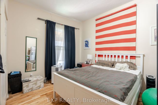 92 Cambridge St N, Home with 3 bedrooms, 2 bathrooms and 3 parking in Ottawa ON | Image 11