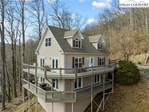 280 Isle Of Skye, Banner Elk, NC, 28604-9647 | Card Image
