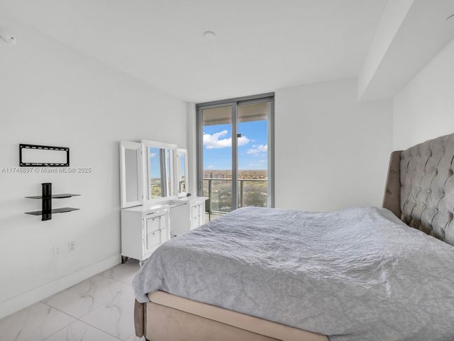 APT-1507 - 2000 Metropica Way, Condo with 2 bedrooms, 2 bathrooms and null parking in Sunrise FL | Image 13