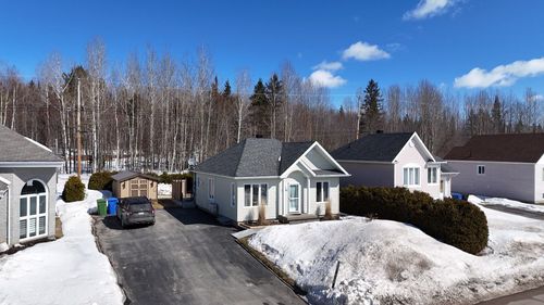 141 Rue Lafort, Témiscaming, QC, J0Z3R0 | Card Image