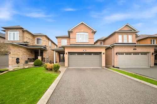 3812 Lacman Trail, Mississauga, ON, L5M6X8 | Card Image