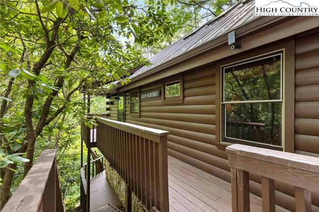 289 Grandview Dr, House other with 3 bedrooms, 2 bathrooms and null parking in Seven Devils NC | Image 4